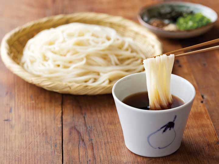 のどごしつるん！北海道産小麦粉100％使用　稲庭うどん