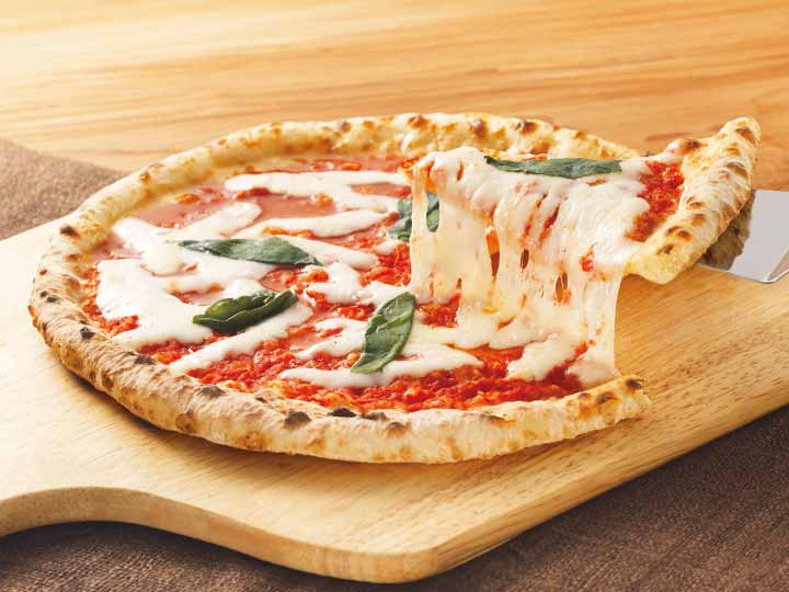 石窯ナポリピッツァフレッシュバジルのマルゲリータ