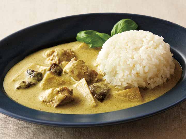 ココナッツミルク香る まろやかグリーンカレー