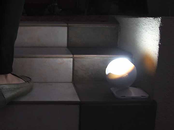 防雨ＬＥＤセンサーライト_3