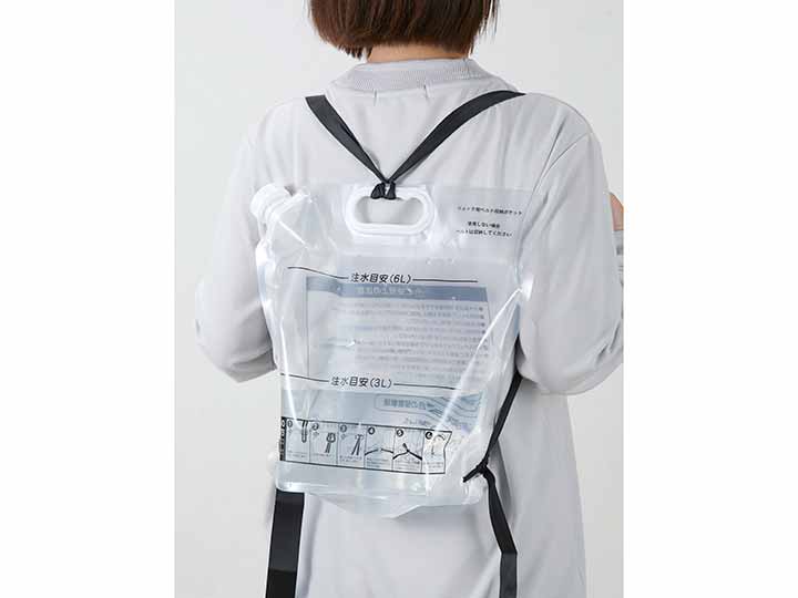 背負えるウォーターバッグ6Ｌ_3