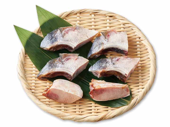 大地のもったいナイふっくら天然ぶりカマ（うす塩味・カット）_2