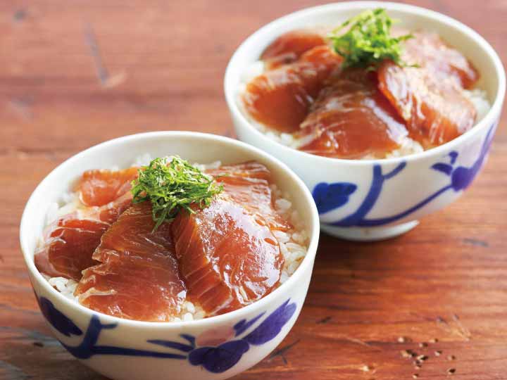 新潟県産天然ぶりの漬け丼