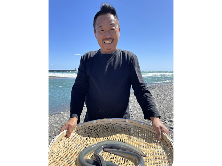高知の清流 奈半利川のうなぎ蒲焼き(タレ・山椒付き)110G_4
