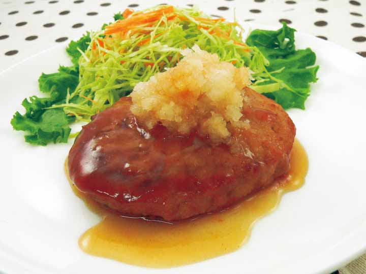 ふわふわ豆腐煮込みハンバーグ