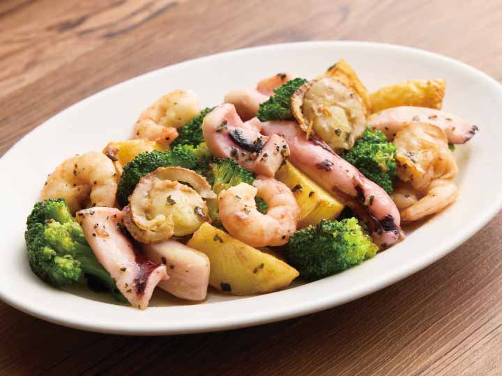 野菜をくわえて3種海鮮バジルオイル漬け