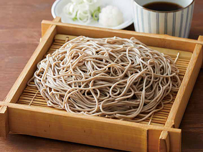 季節限定新そば 挽きぐるみ国産そば粉使用写真