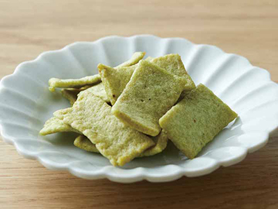 米粉入りお魚チップス　ほうれん草写真