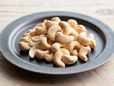 第3世界ショップのカシューナッツ(食塩不使用)写真