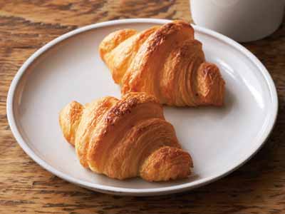国産バター香るサクサク焼きたてクロワッサン(国産小麦100%使用)写真
