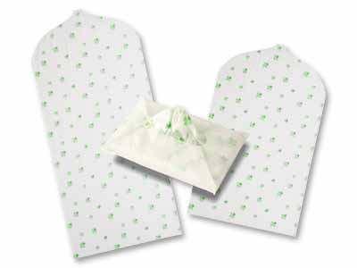 ティッシュ式洋服カバー30枚セット　クローバー柄写真