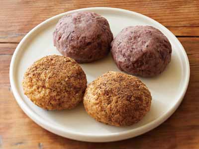 もちもち2色おはぎ(国産小豆のあんこと国産黒大豆のきなこ)写真