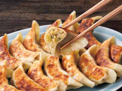 皮がもちもち大地うまみこい豚の焼餃子(塩分26%カット)写真