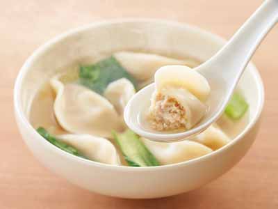 国産小麦を使ったもちっと皮の水餃子写真