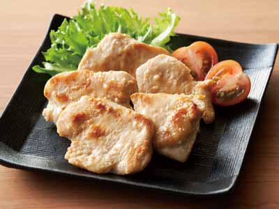 梨を使った特製タレの新潟県産若鶏ムネ肉塩麹漬け写真