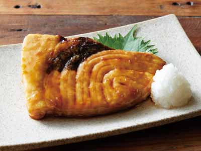 ステーキにおすすめサイズ　めかじき切身（はえ縄漁）写真